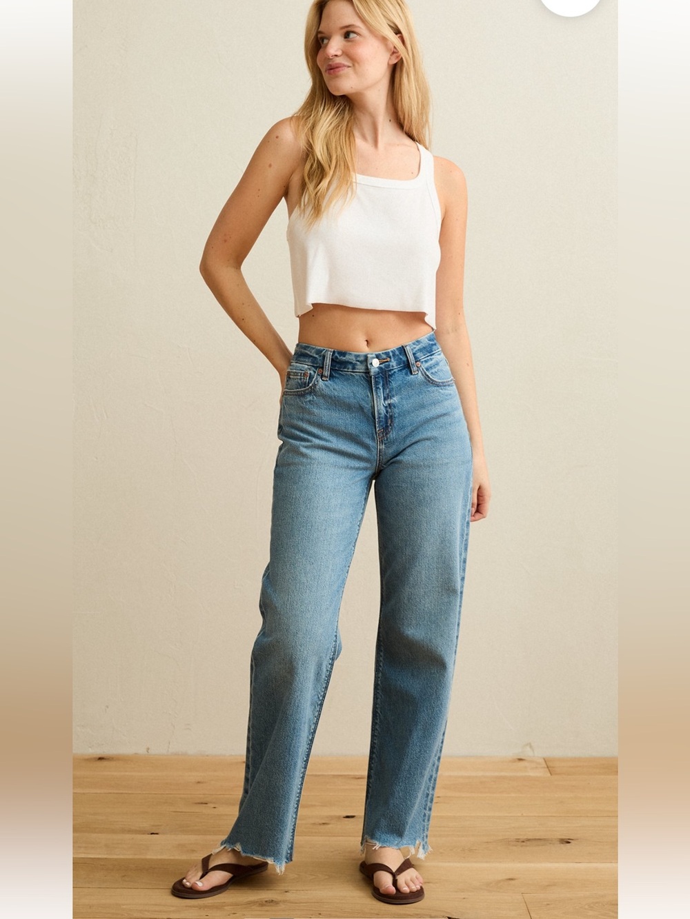 NWT AE Strigid Curvy High-Waisted Stovepipe Jean